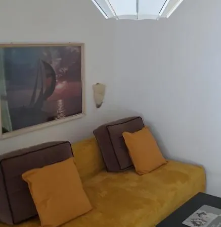Holiday Bujas - Apartman Apartment