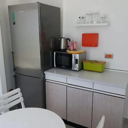 Holiday Bujas - Apartman Apartment Petrcane